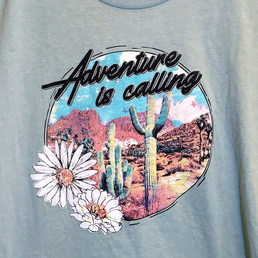 Adventure is Calling | T-Shirt | Colorful | Cactus